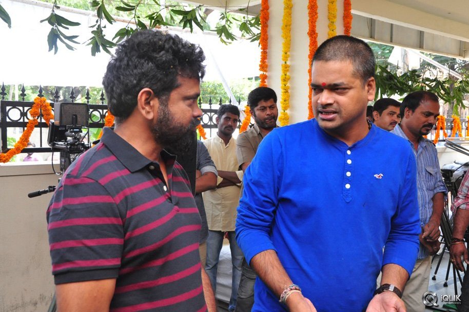 Yevado-Okadu-Movie-Opening